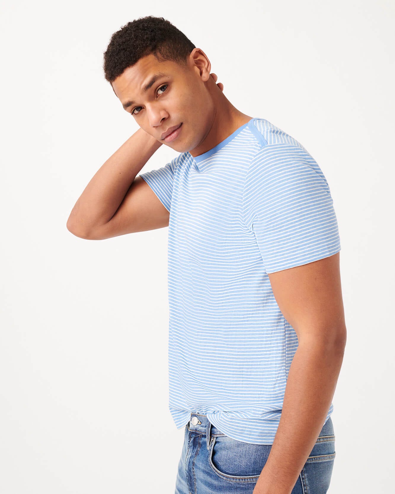 BOUND NECK IN BLUE WHITE STRIPE