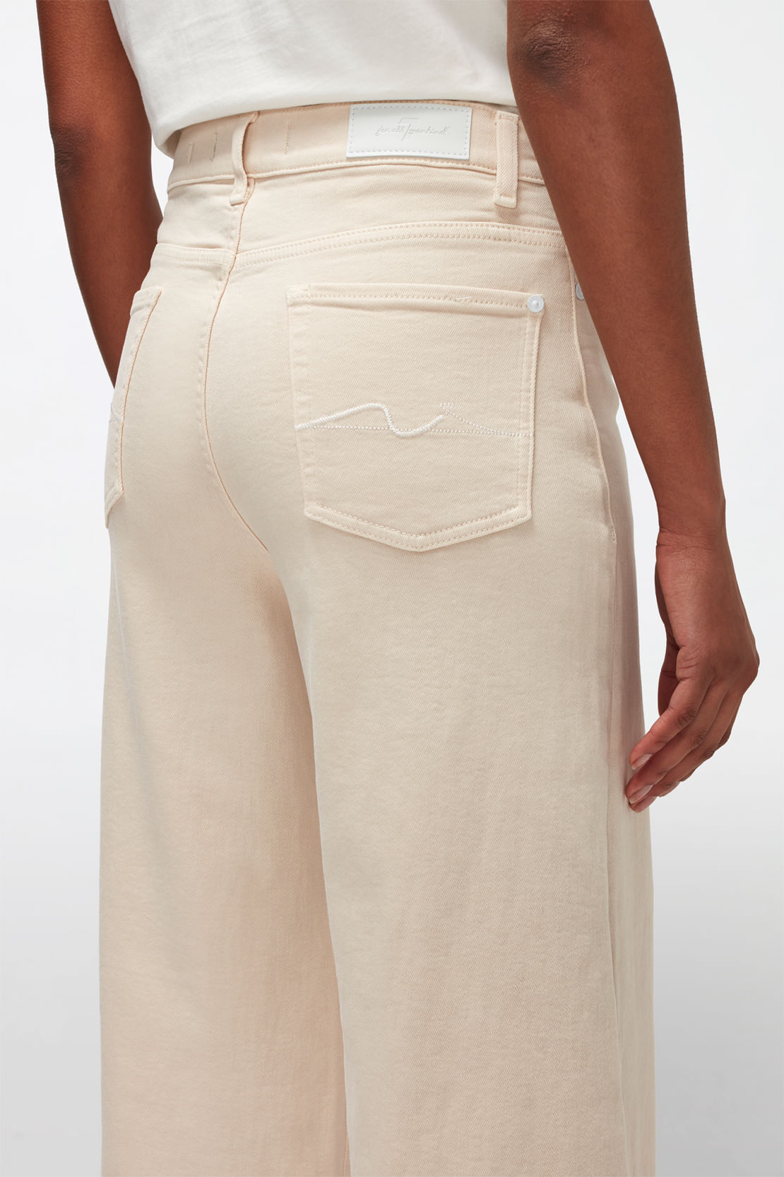 ZOEY Luxe Vintage Winter White