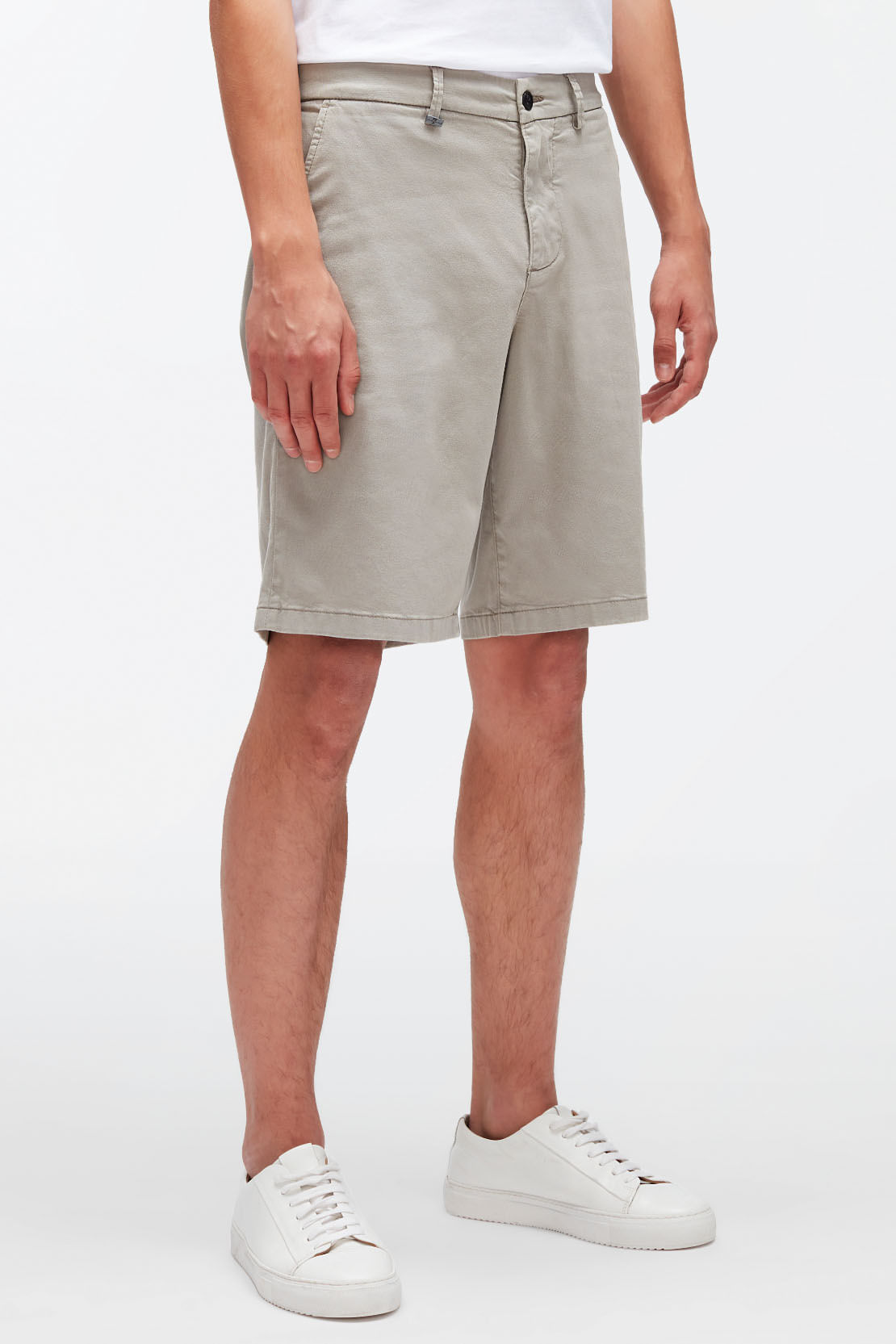 CHINOSHORTS WEIGHTLESS COL GRIFFIN