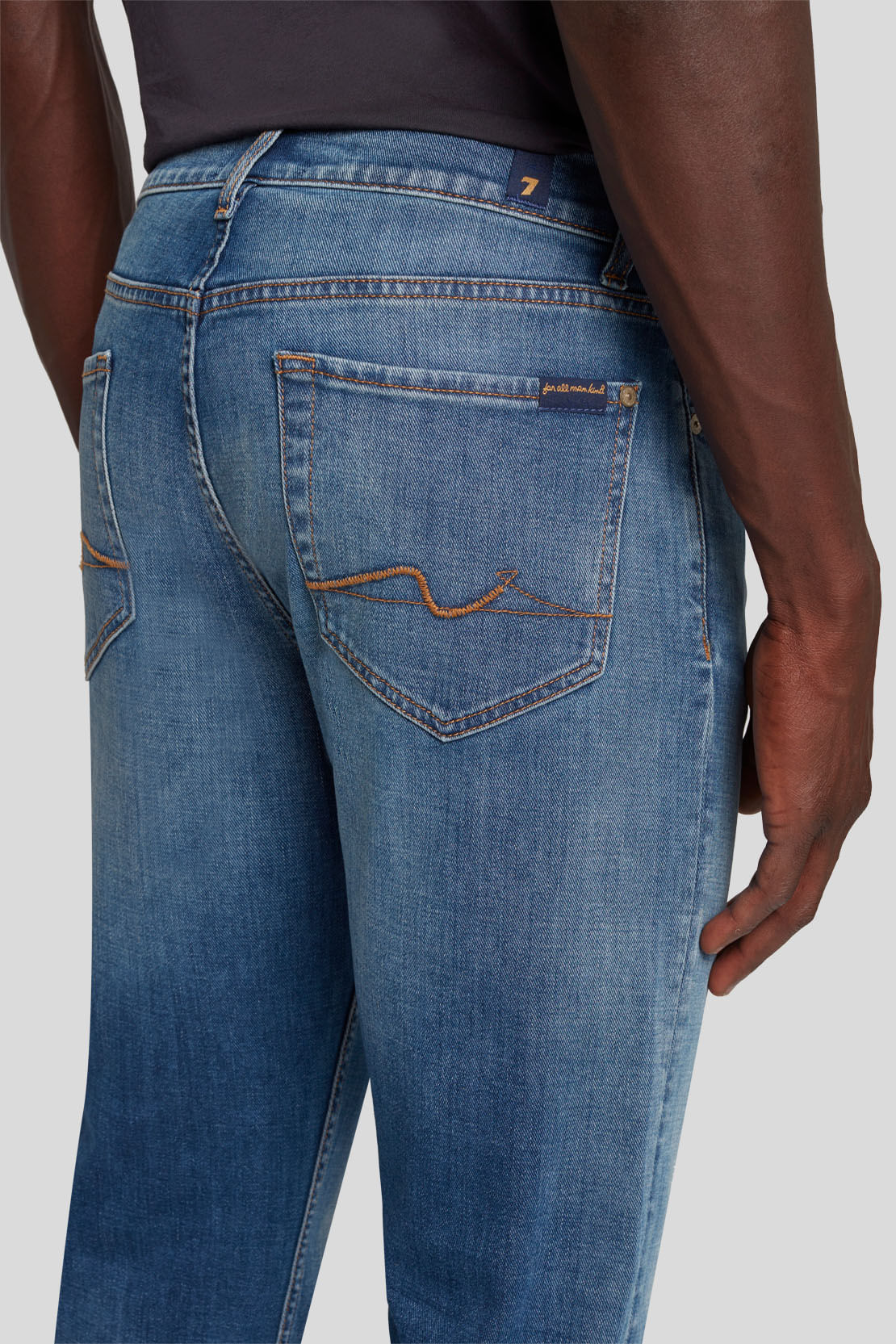 SLIMMY LEFT HAND RIDDLE