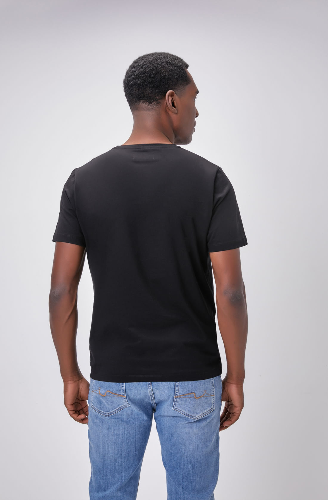 T-SHIRT LUXE PERFORMANCE V-NECK BLACK
