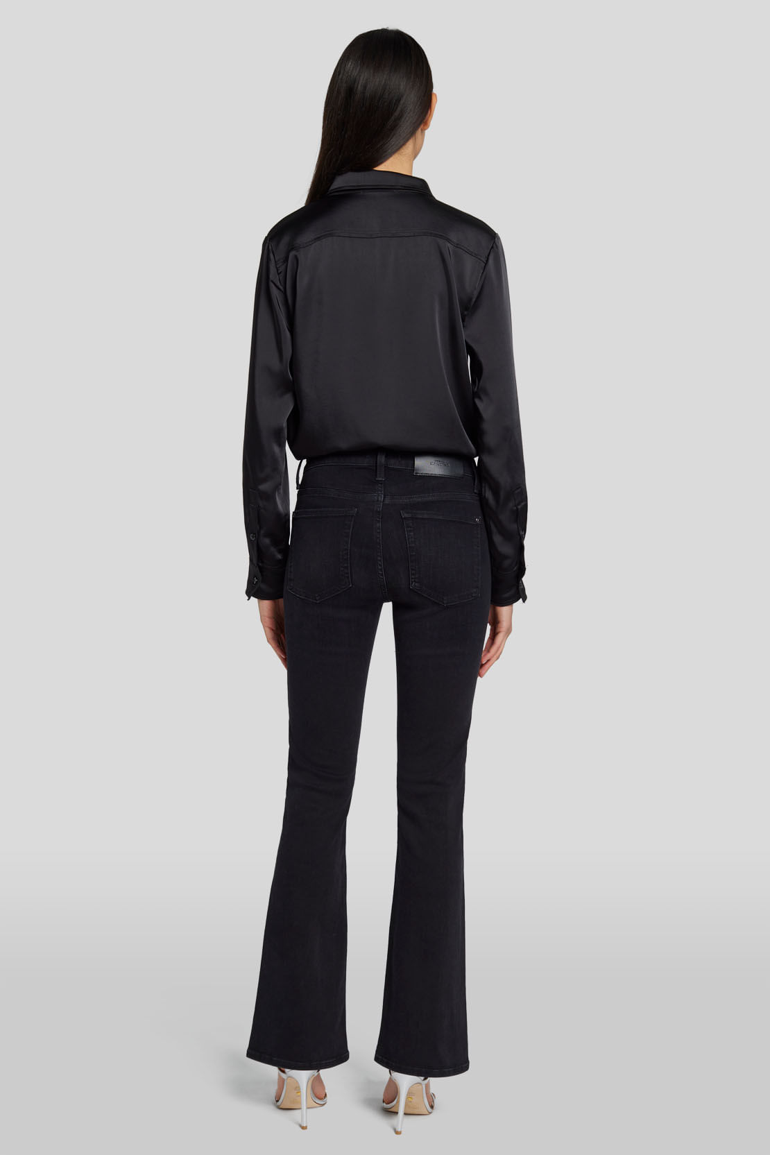 BOOTCUT TAILORLESS BLACK CRYSTALS