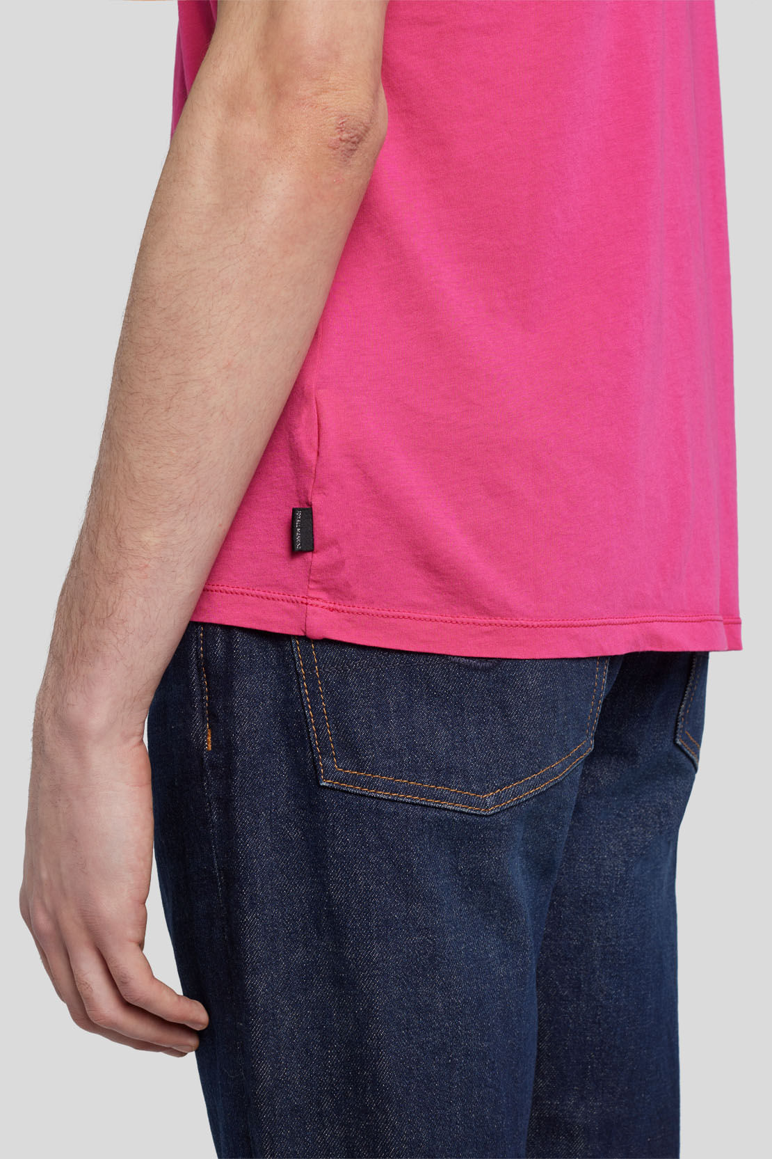 FEATHERWEIGHT TEE RASPBERRY