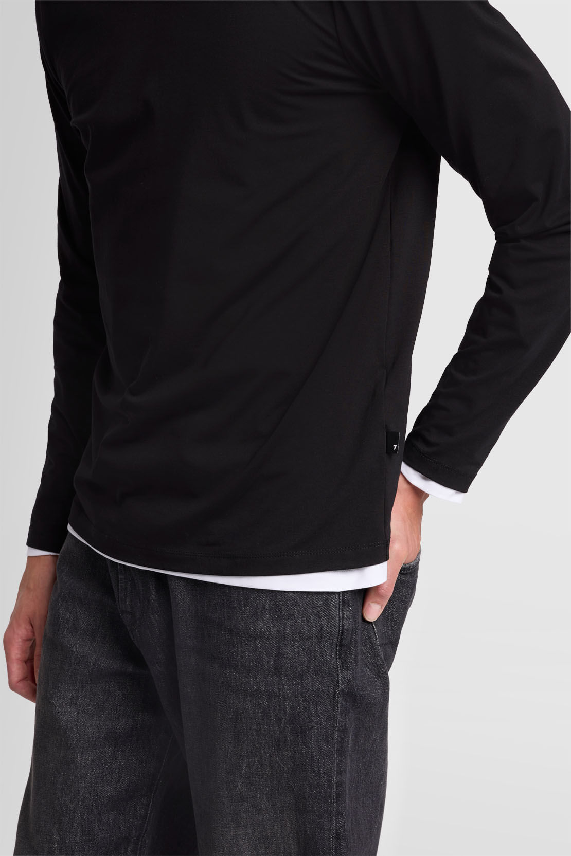 LS TEE LUXE PERFORMANCE BLACK