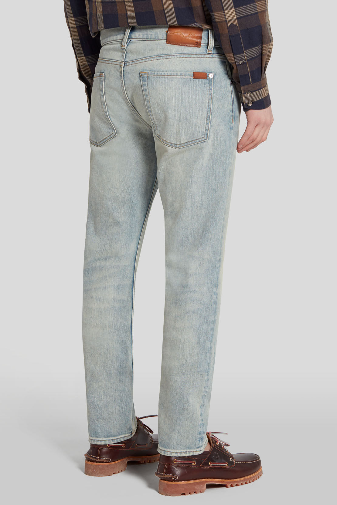 THE STRAIGHT TAKE THE ROAD