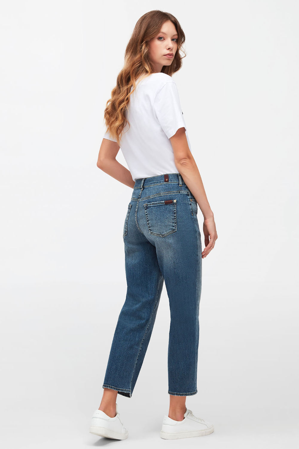 THE MODERN STRAIGHT ICONIC