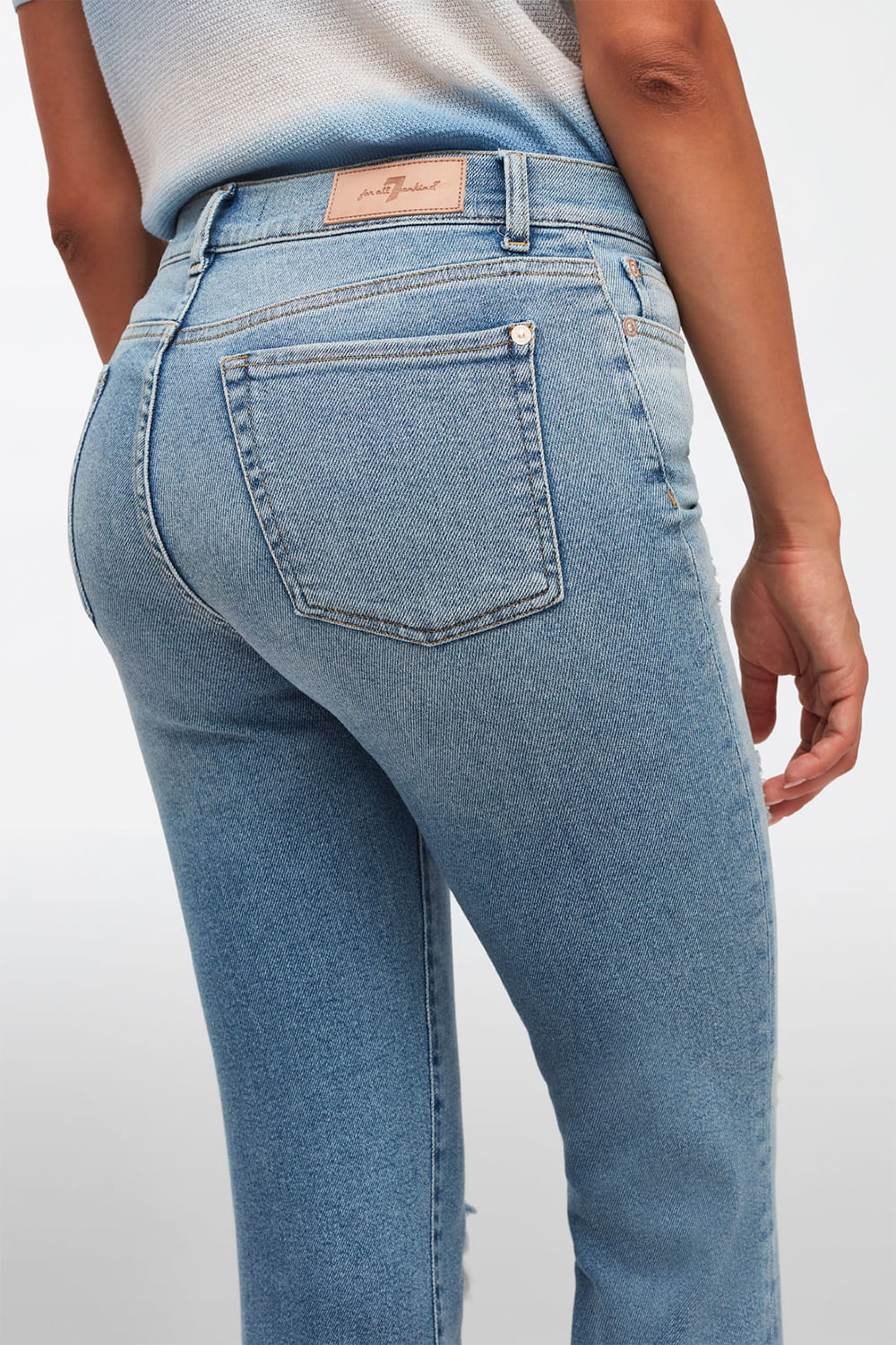 THE STRAIGHT CROP Luxe Vintage Artful