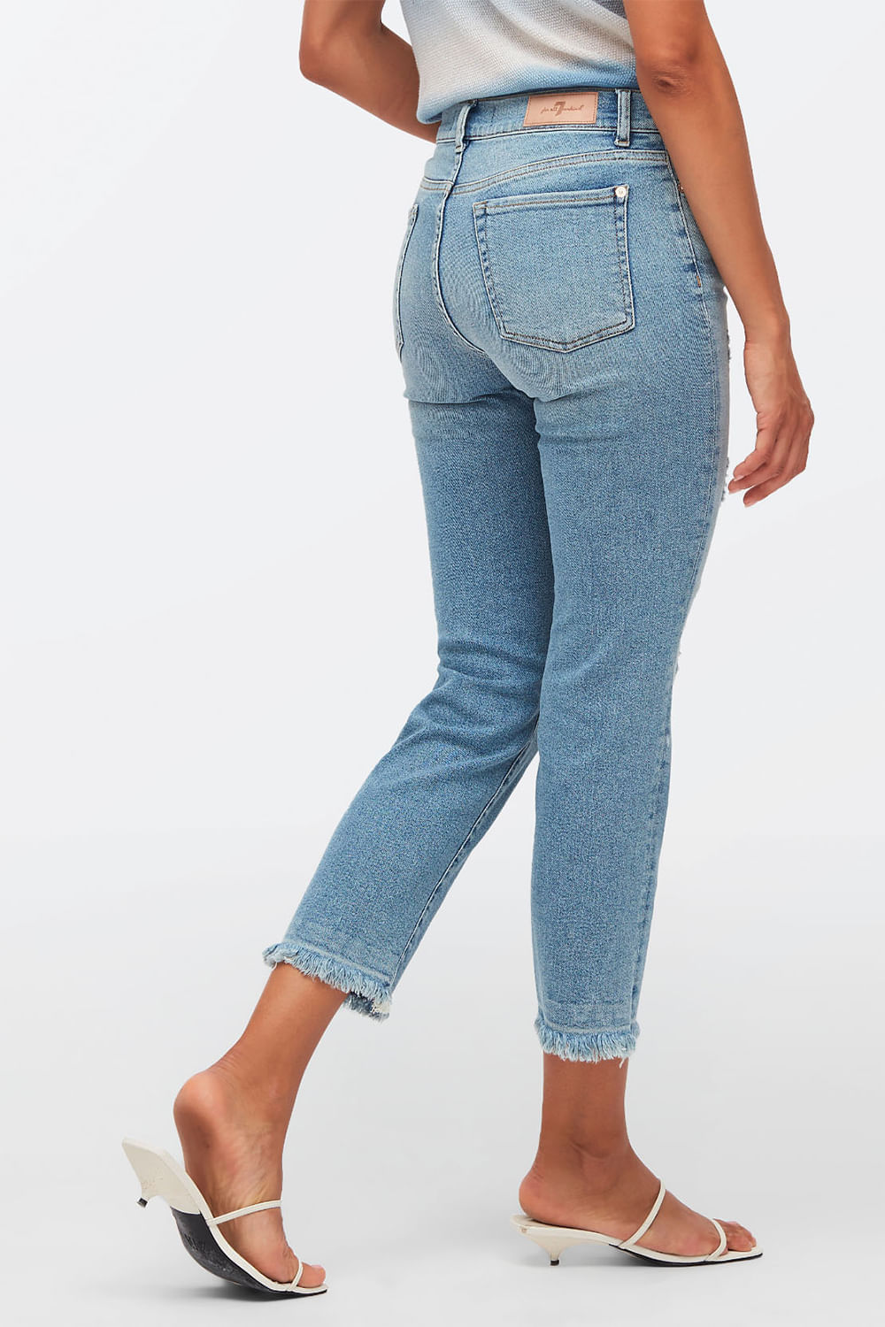 THE STRAIGHT CROP Luxe Vintage Artful