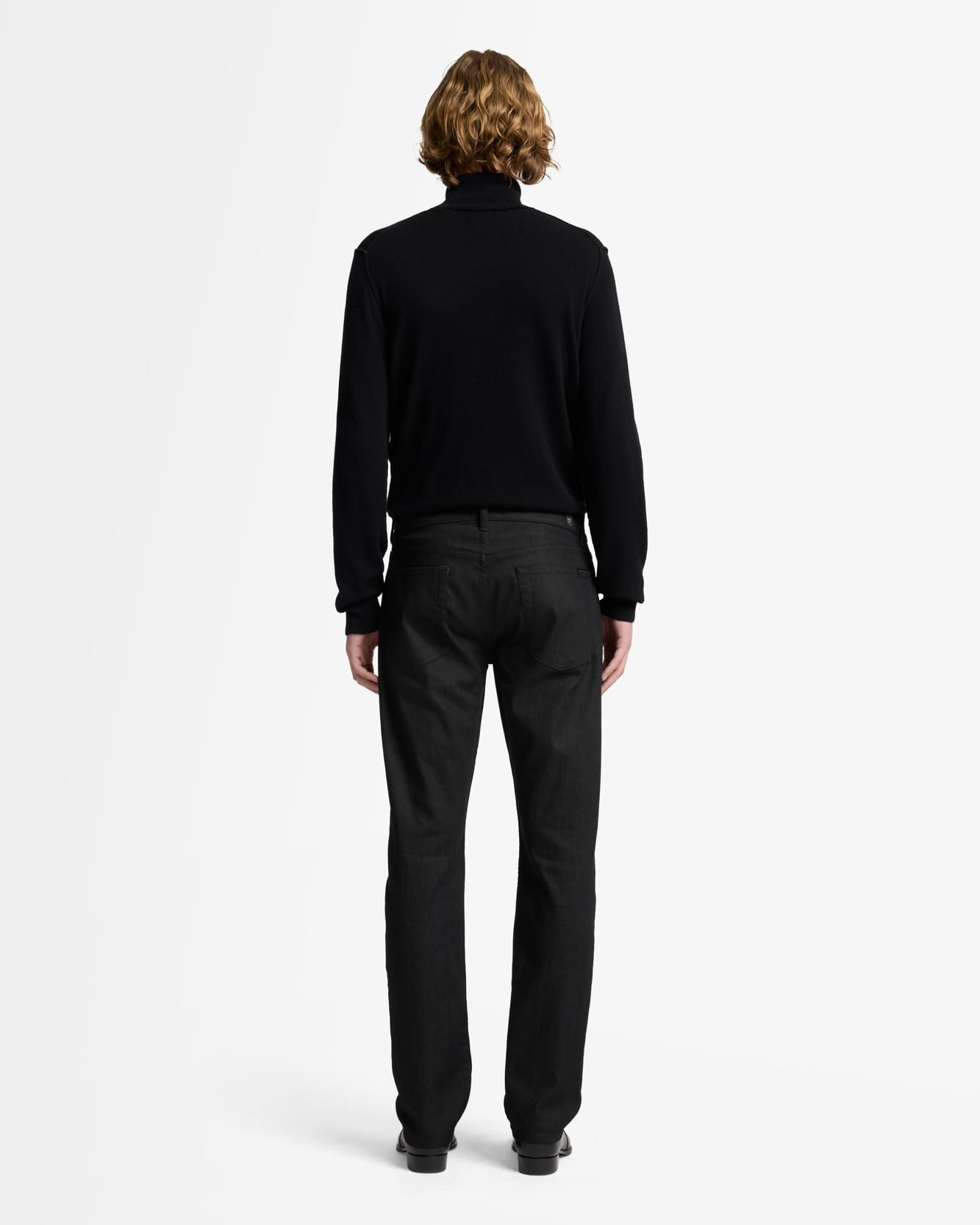 THE STRAIGHT VOLCANO