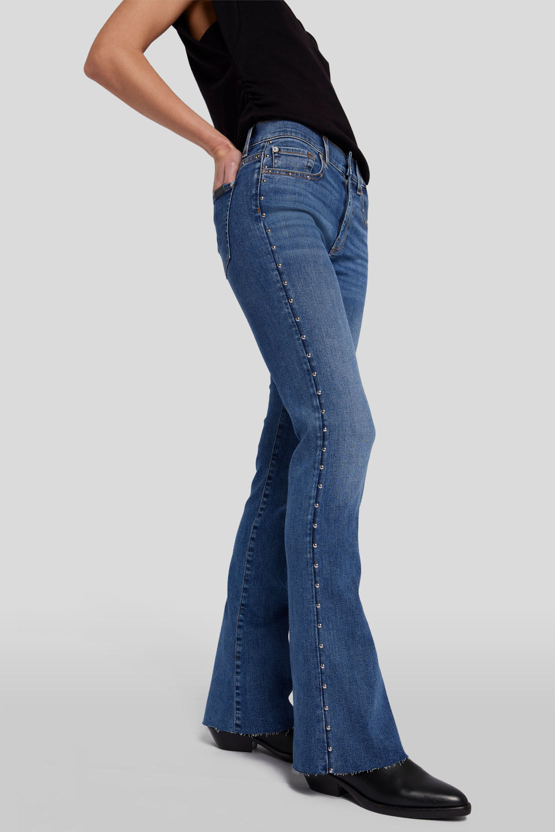 BOOTCUT TAILORLESS JUKEBOX STUDS