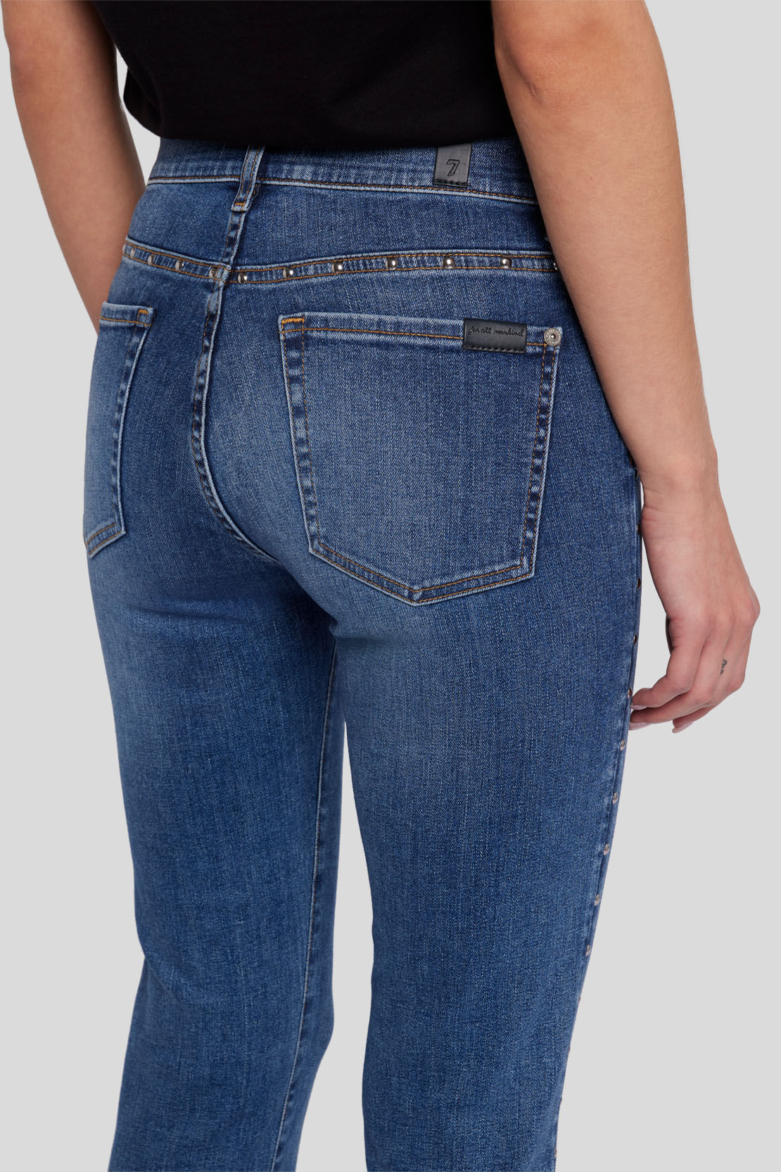 BOOTCUT TAILORLESS JUKEBOX STUDS