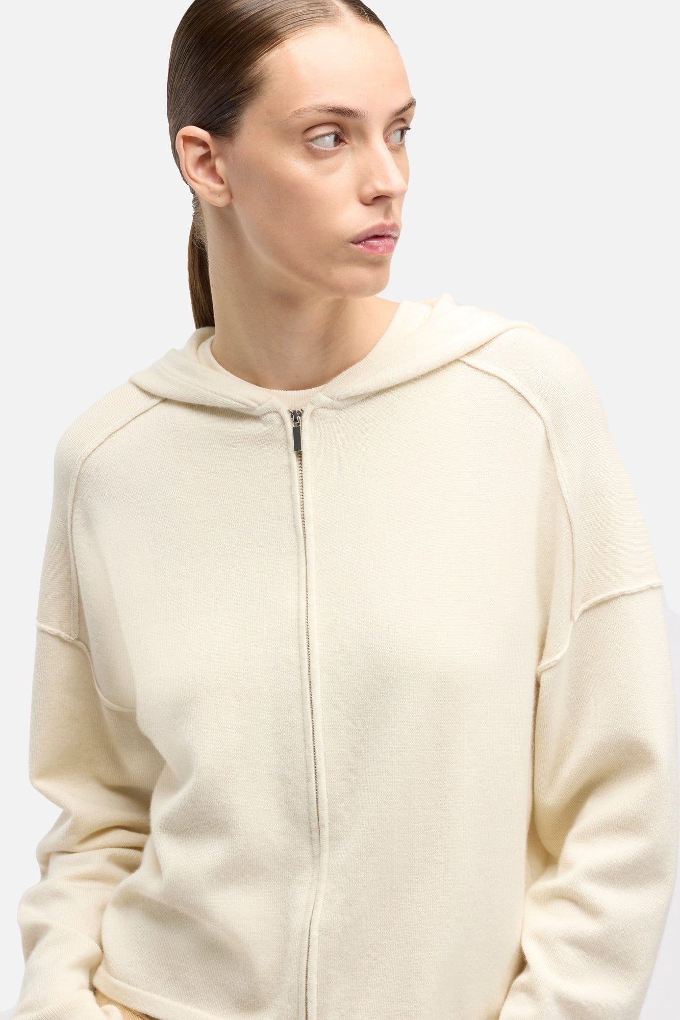 CASHMERE ZIPPER HOODIE IN ICE WHITE
