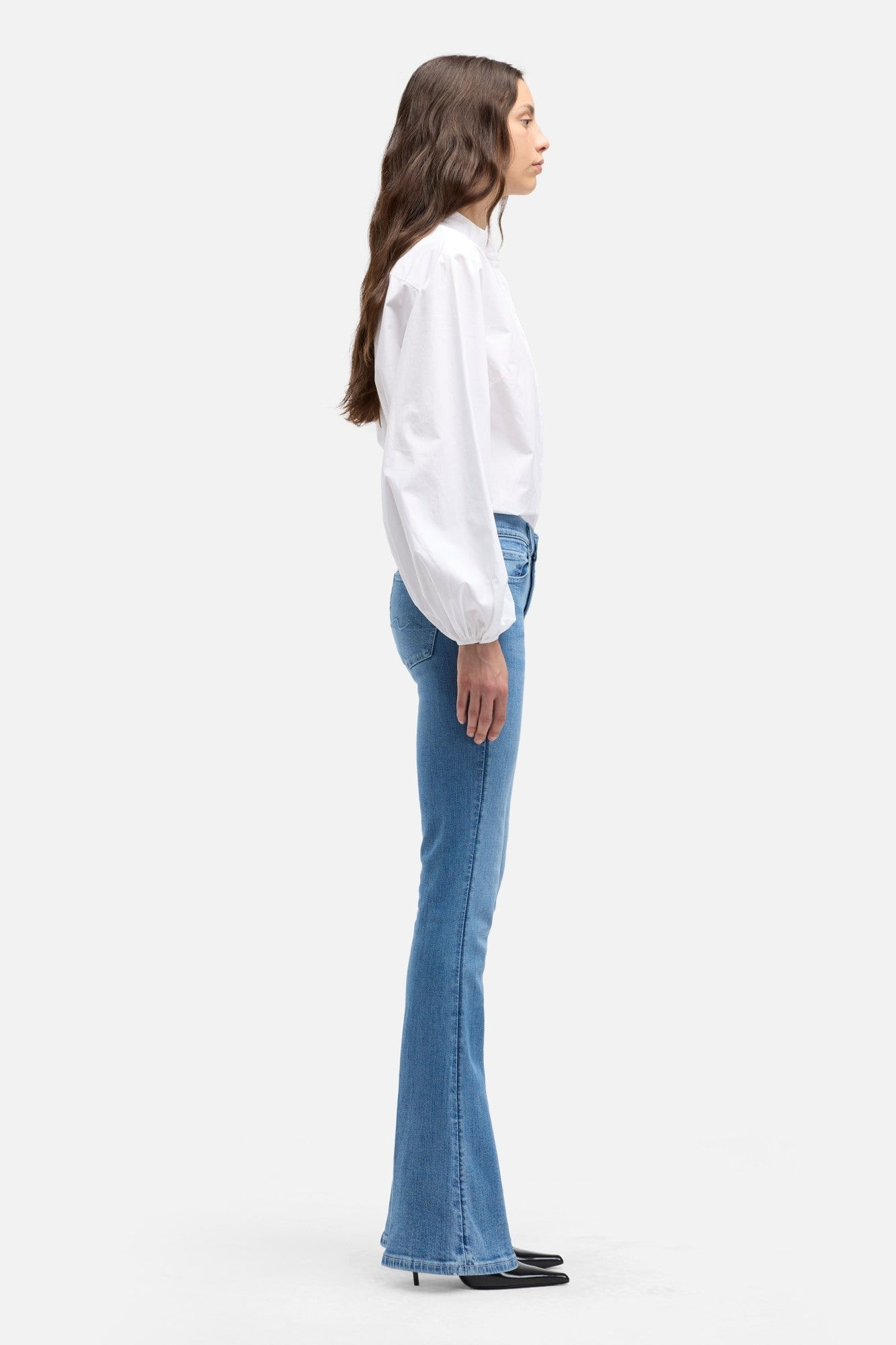 BOOTCUT IN SLIM ILLUSION ICEFLOW