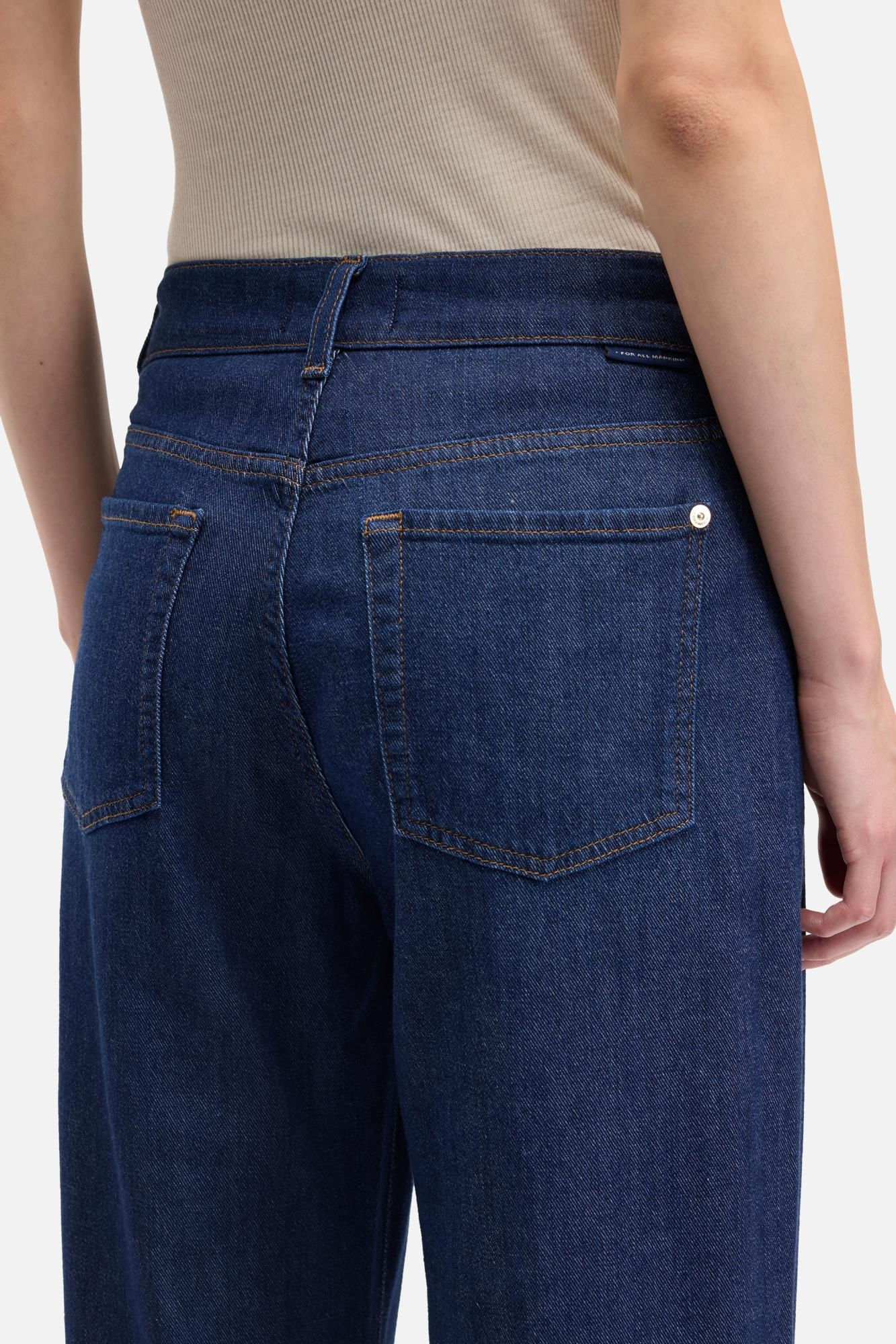 LOTTA IN WEIGHTLESS DENIM IN HALONA