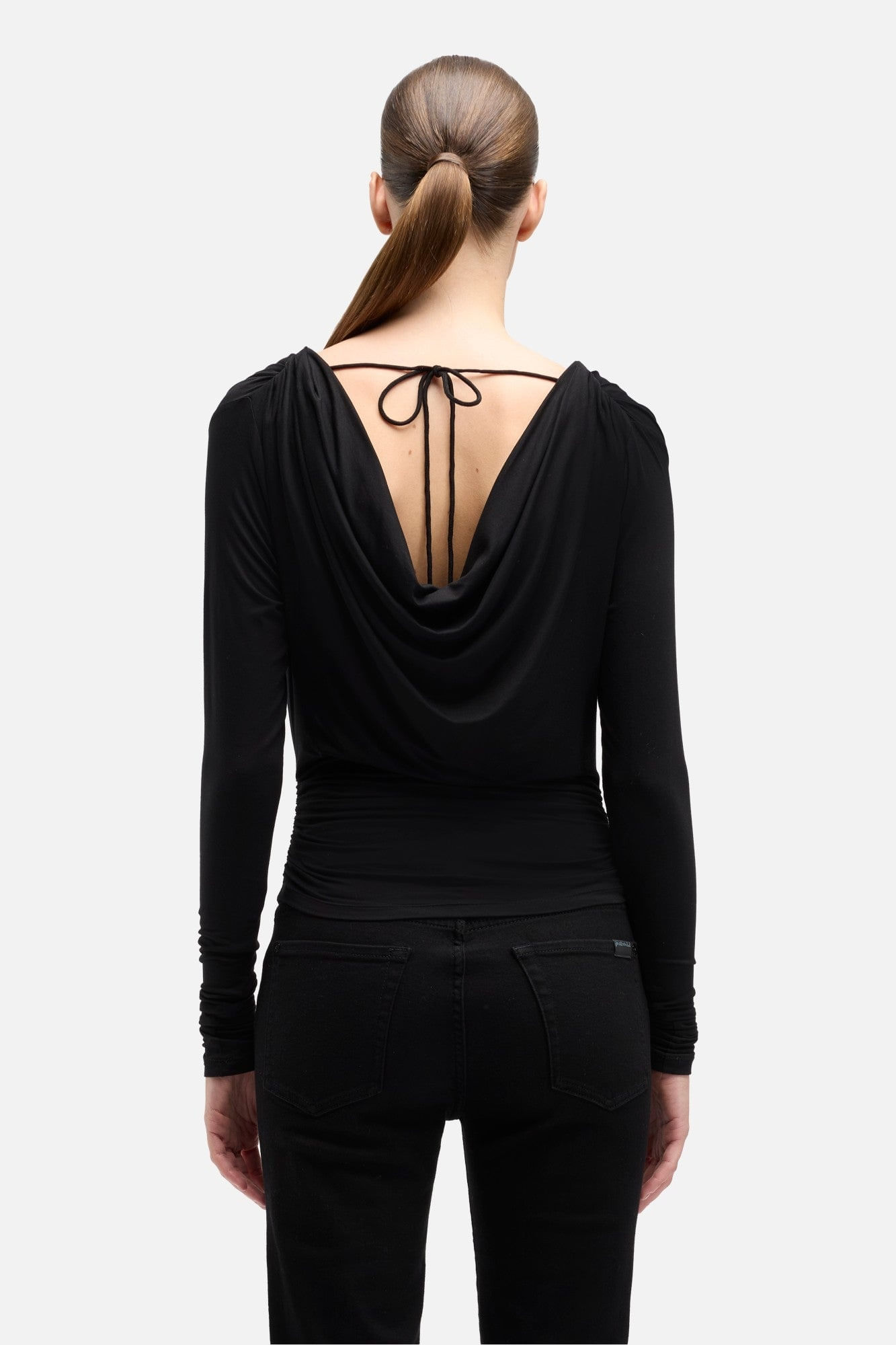 LONG SLEEVE DRAPED TOP IN BLACK