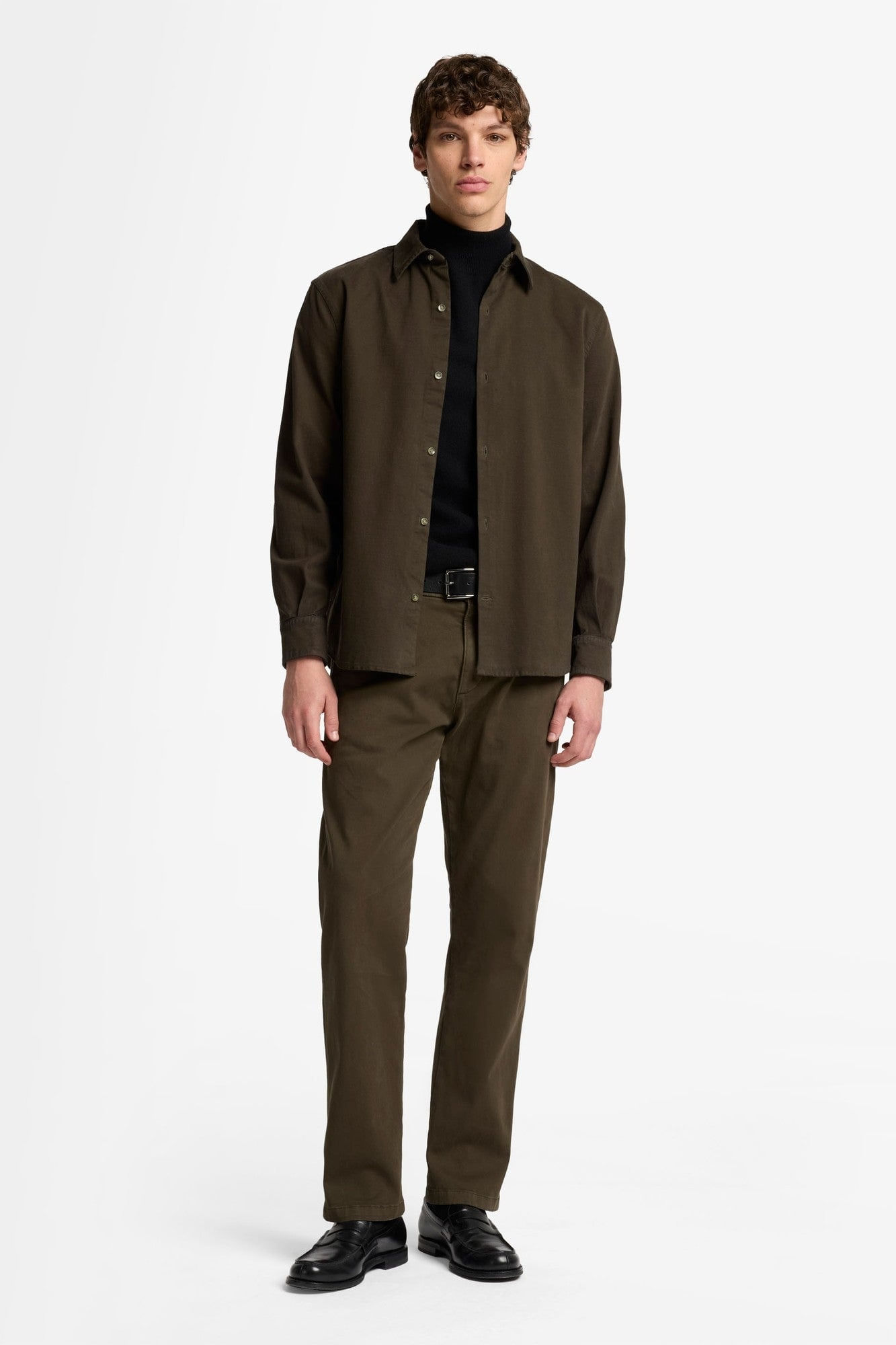 STRAIGHT CHINO IN LUXE PERFORMANCE SATEEN DARK OLIVE
