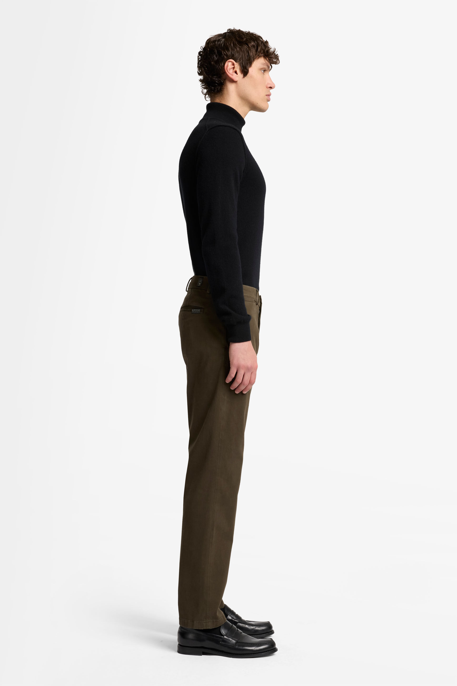 STRAIGHT CHINO IN LUXE PERFORMANCE SATEEN DARK OLIVE