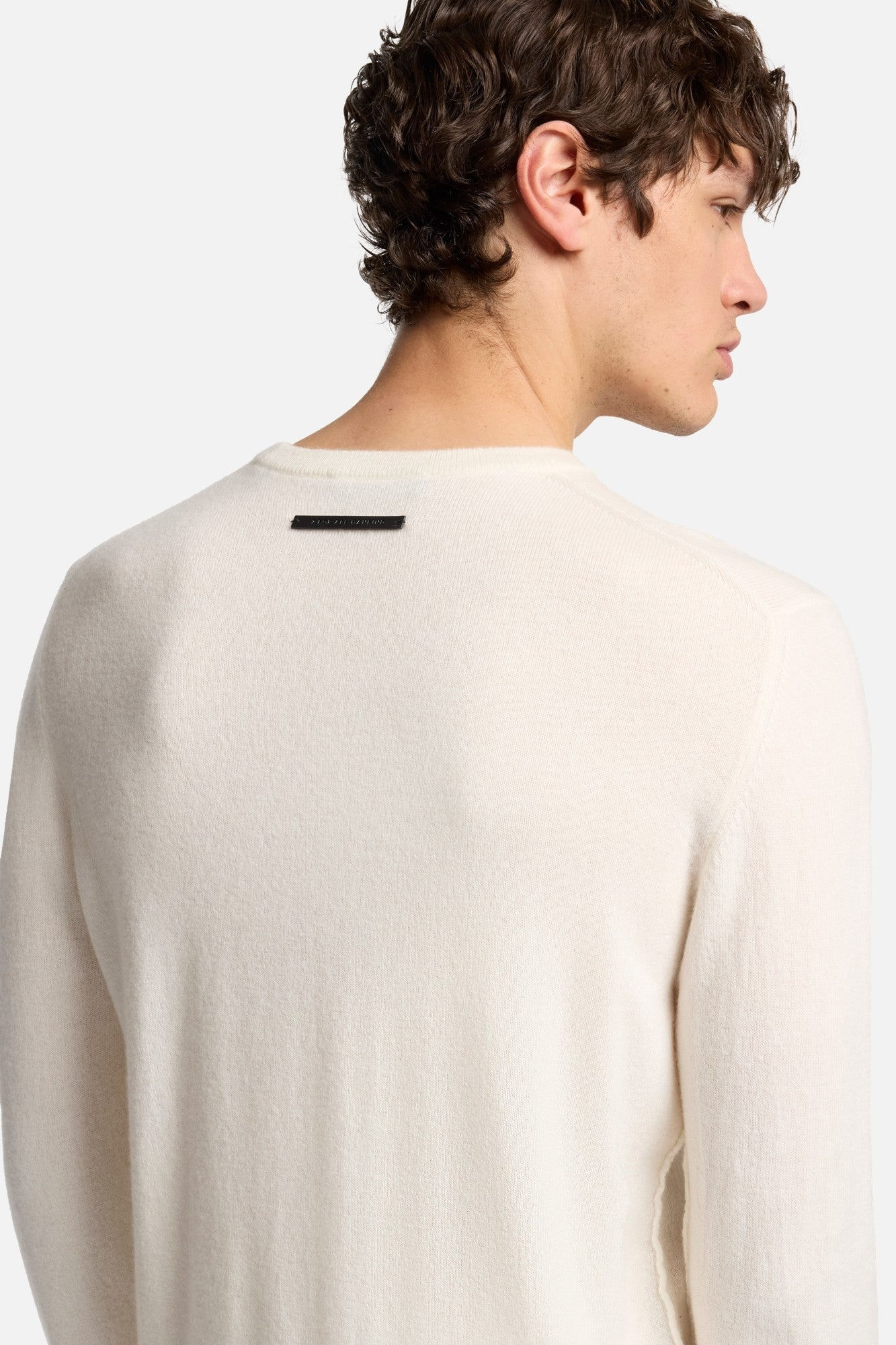 CASHMERE CREWNECK SWEATER IN ICE WHITE