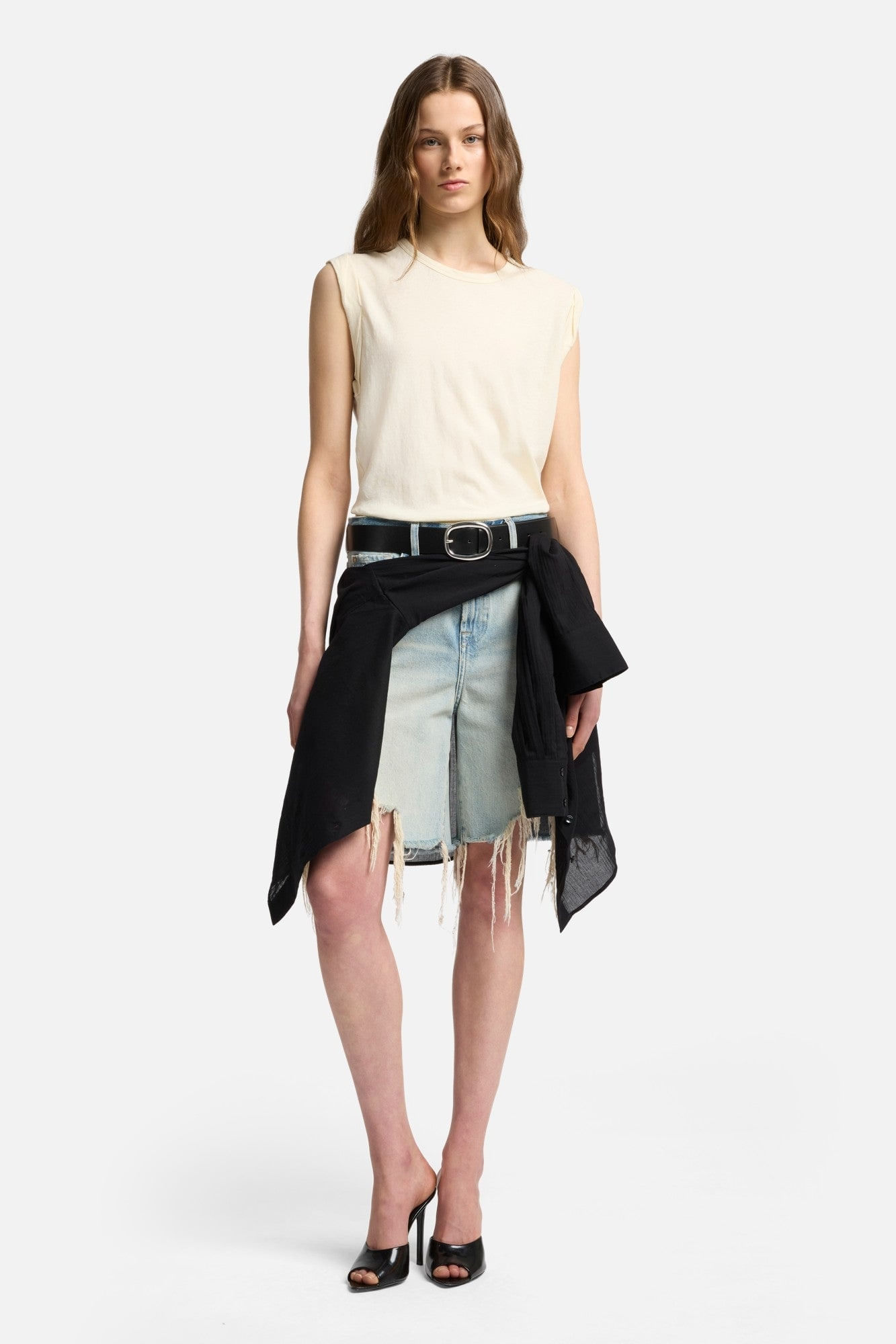 MUSCLE TEE in Linen Blend