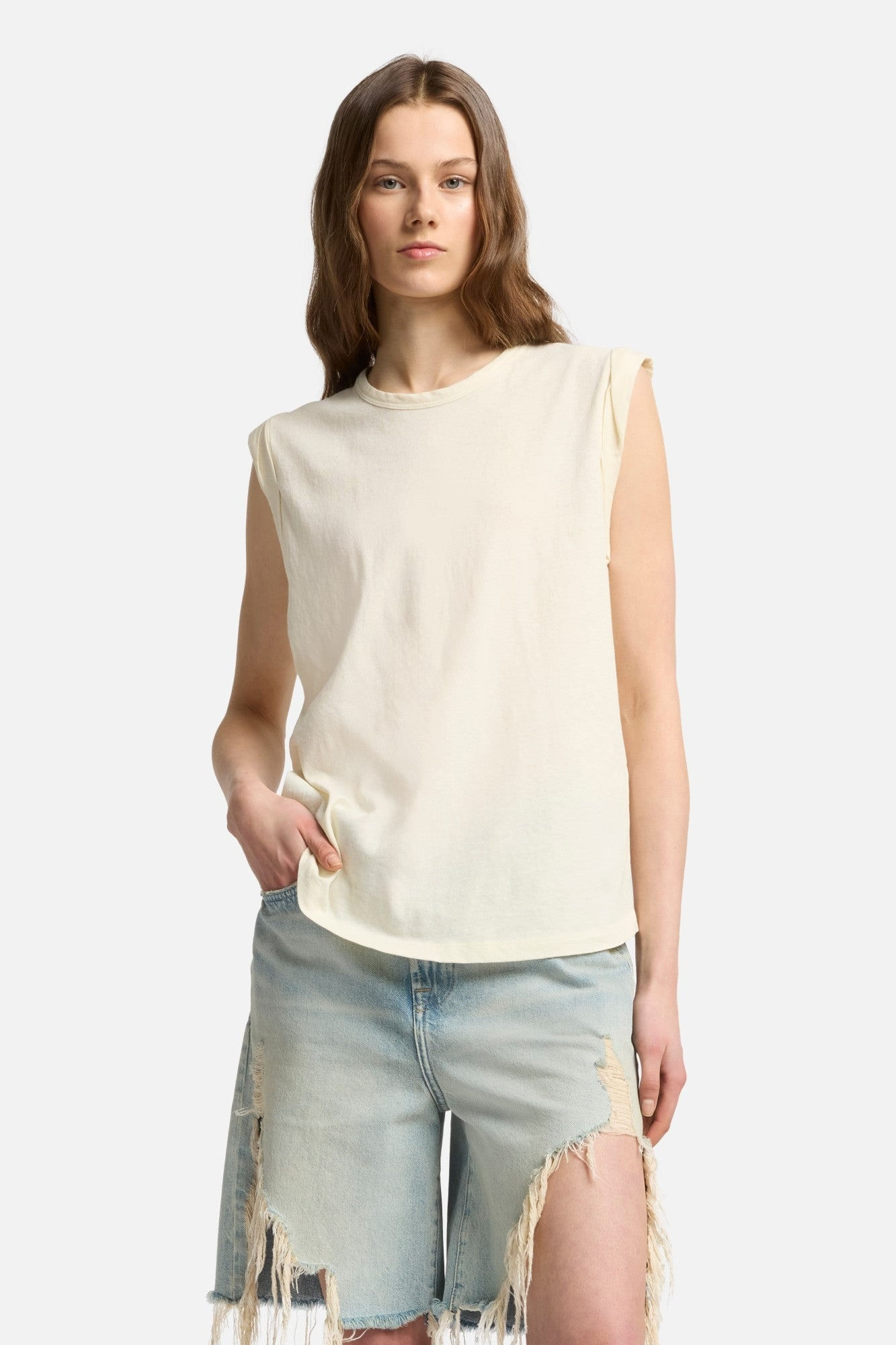 MUSCLE TEE in Linen Blend