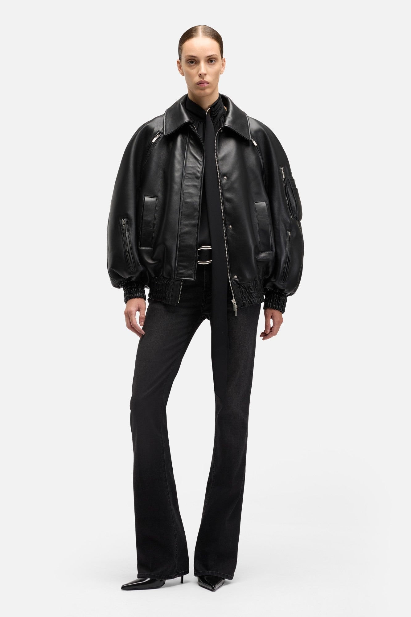 LEATHER BOMBER JACKET IN BLACK