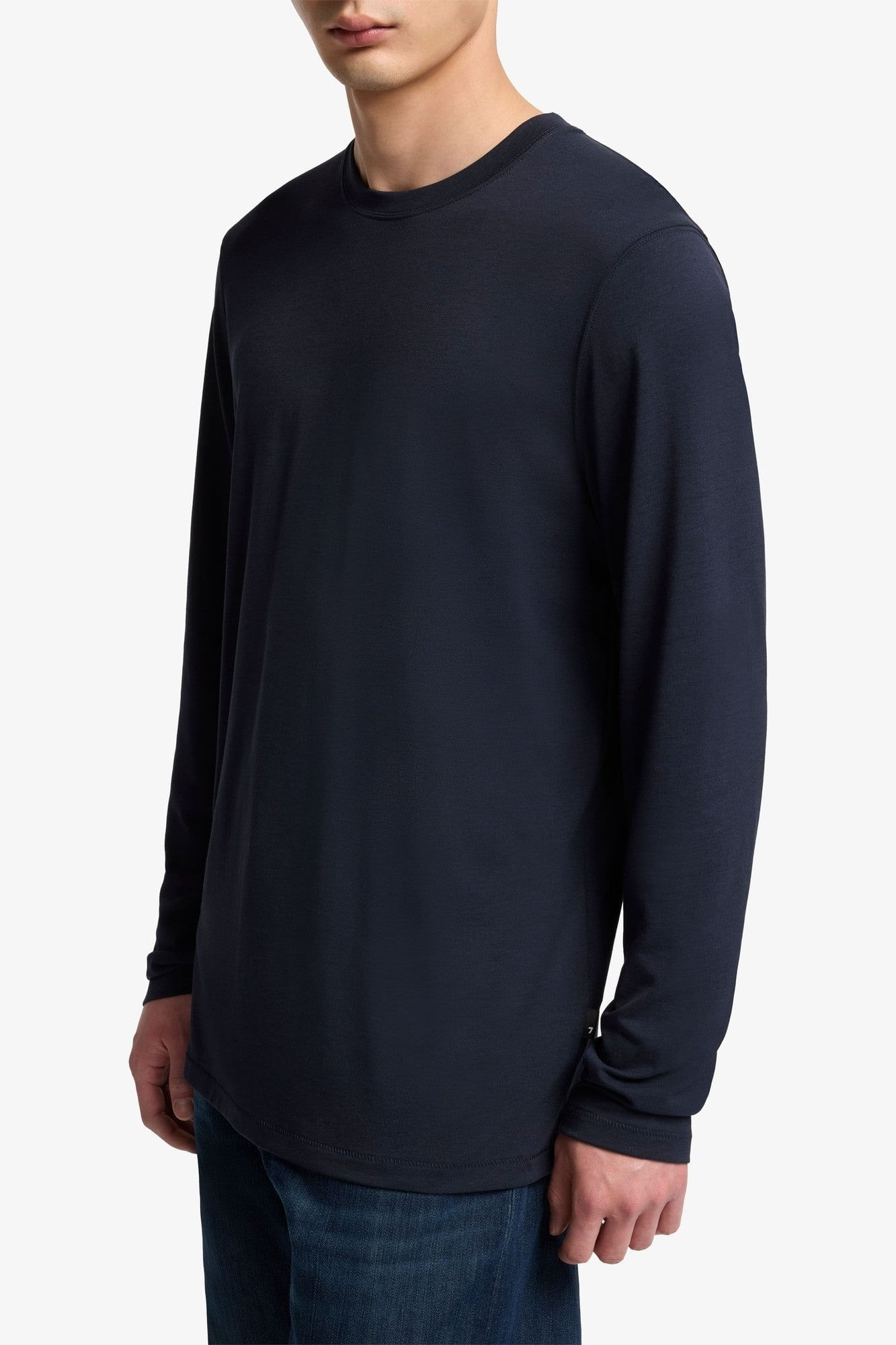 CREWNECK LONG SLEEVE TEE IN LYOCELL NAVY