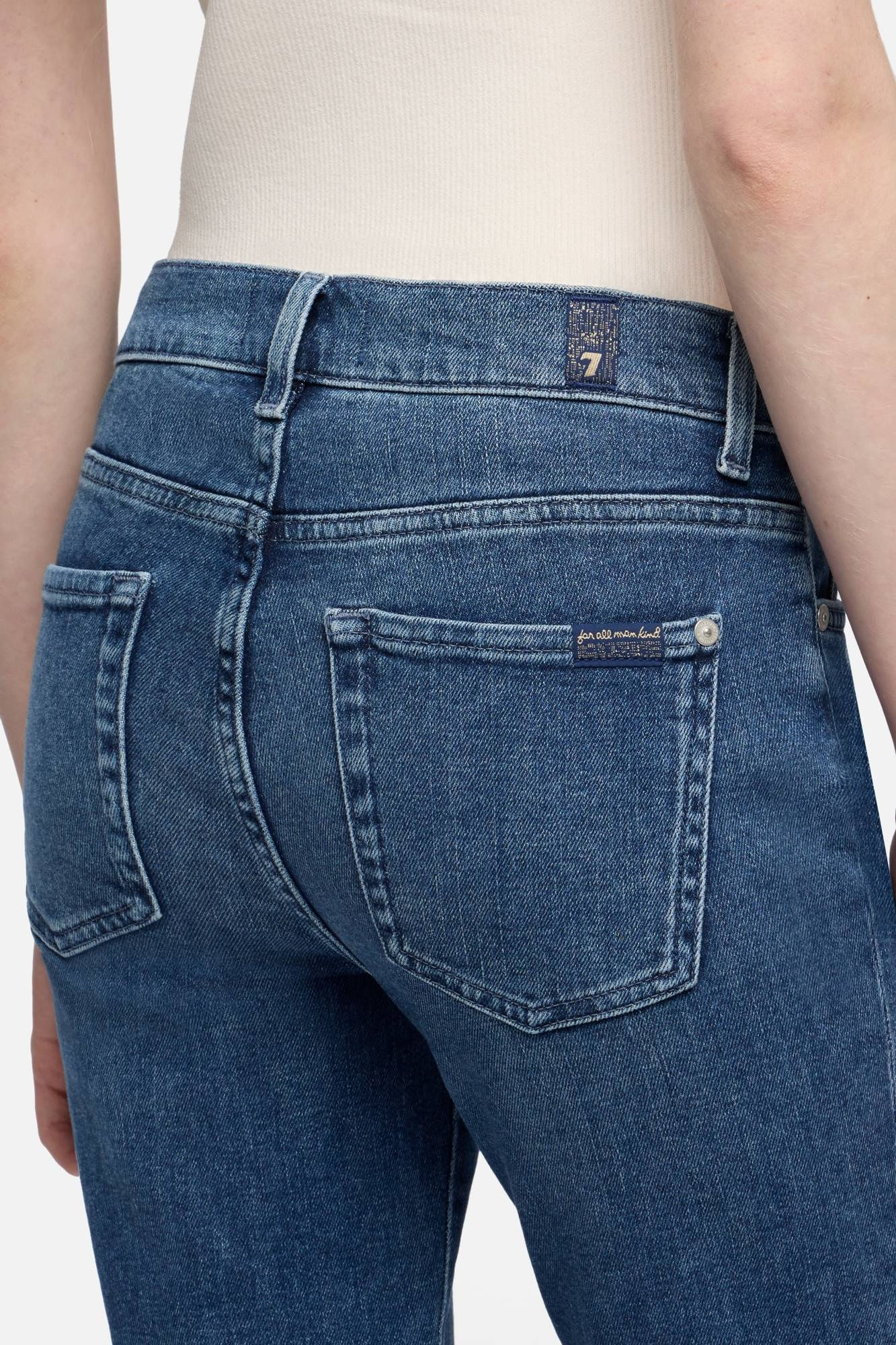 BOOTCUT TAILORLESS FLUX WITH RAW CUT