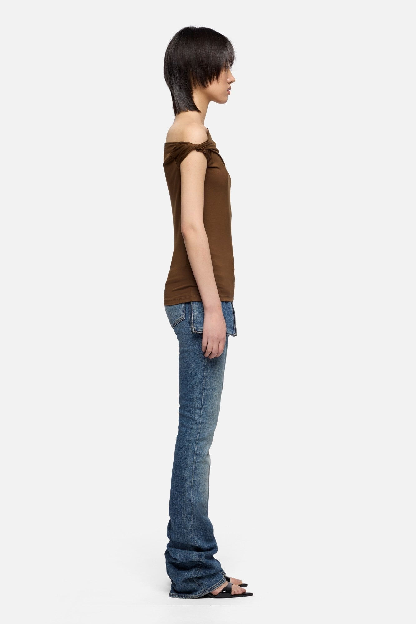 TWISTED SHOULDER TEE LYOCELL TOFFEE
